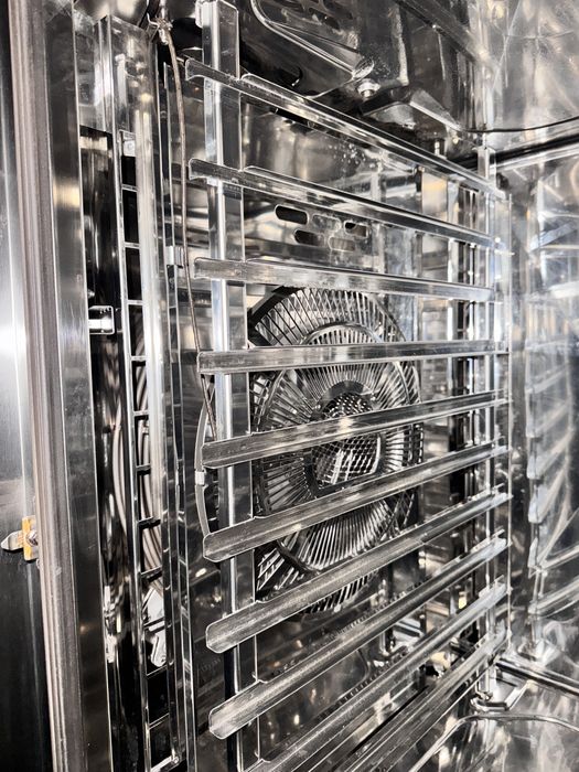 Cuptor Rational cu 10 tavi plus alte utilaje fast food