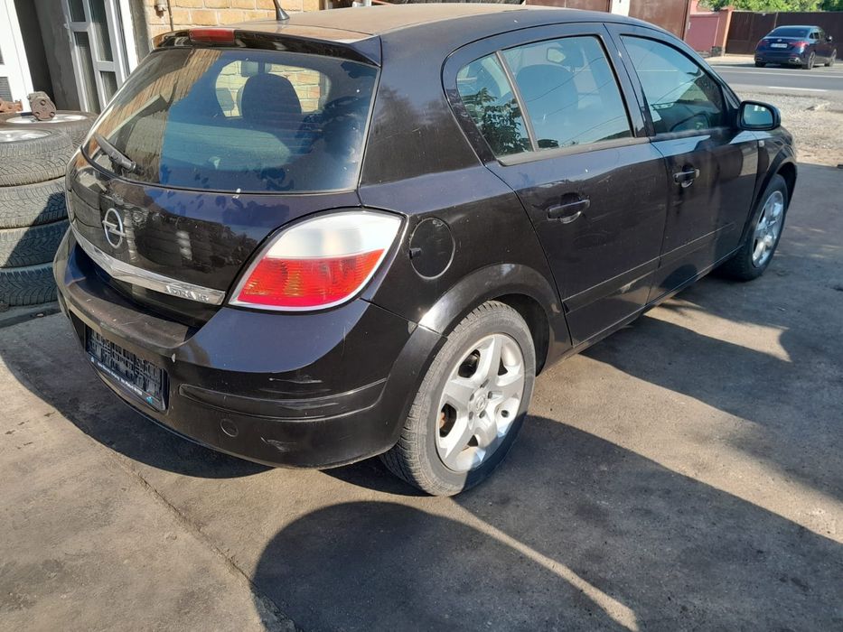 Stop dreapta Opel Astra H hatchback/scurt