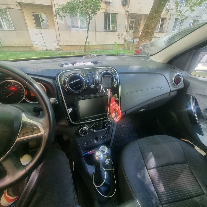 Vând Dacia sandero stepway