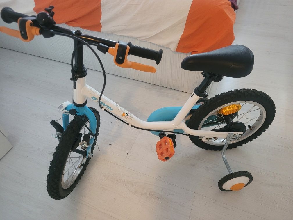 Vând bicicleta B'TWIN copii 4-6 ani!