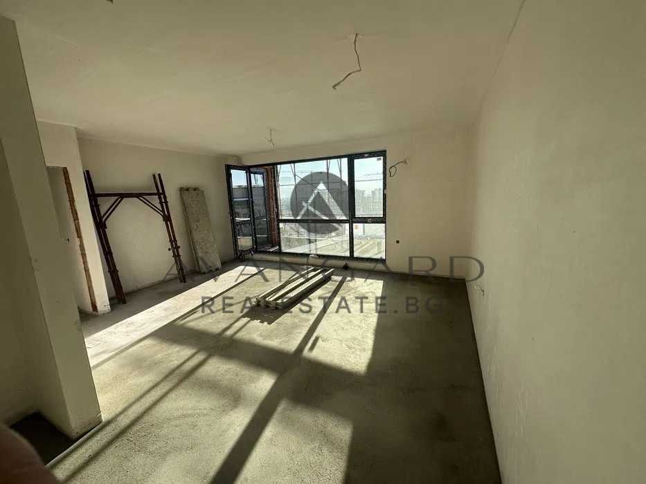 Продава се Двустаен апартамент в Пловдив, Христо Смирненски - 74 кв.м за 1428 €/кв.м - Снимка #1