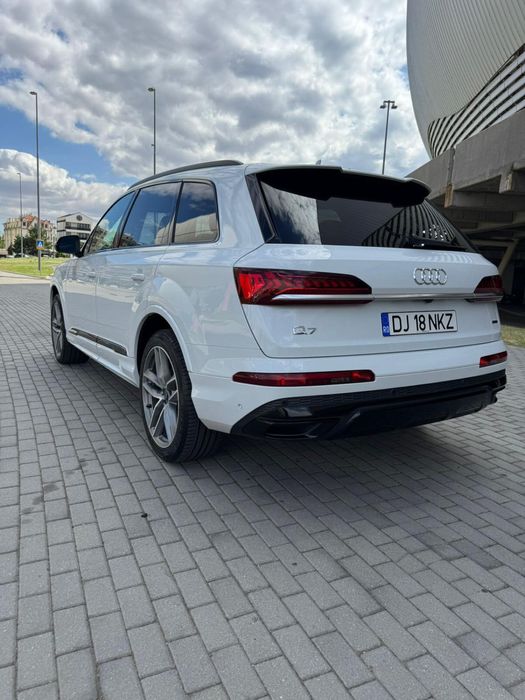 VarianteAuto +/- Audi Q7 Sline 55 TFSI Hibrid 340 CP -/ 7 locuri.