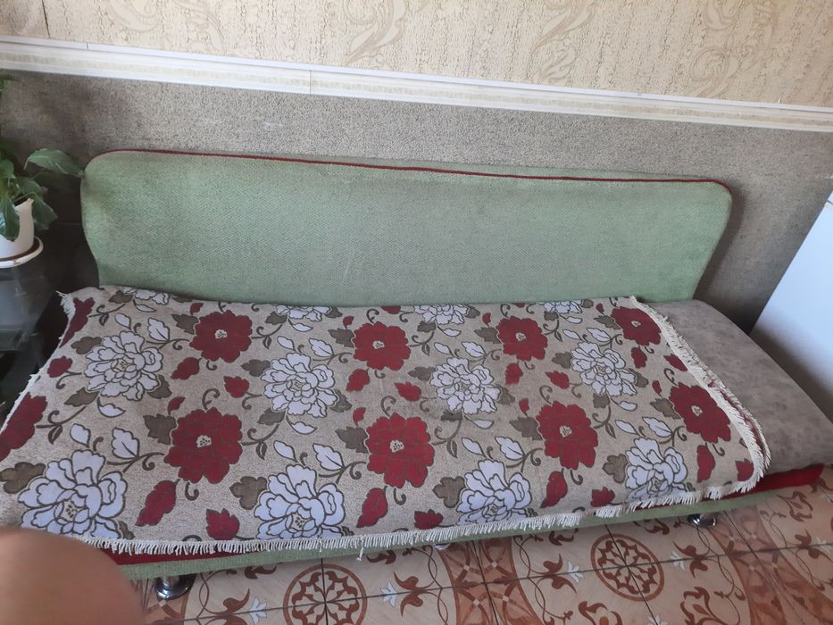 Продам диван б/у, недорого, хорошем сост.