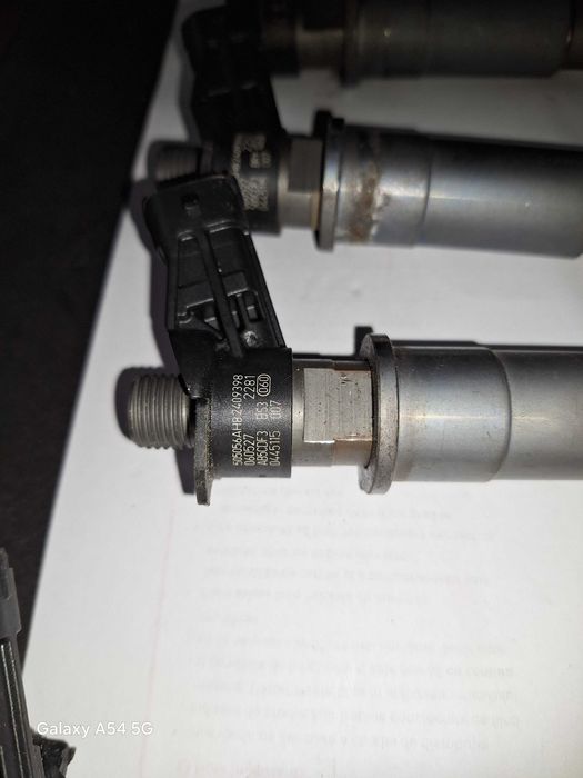 Injectoare renault trafic 2.0 dci