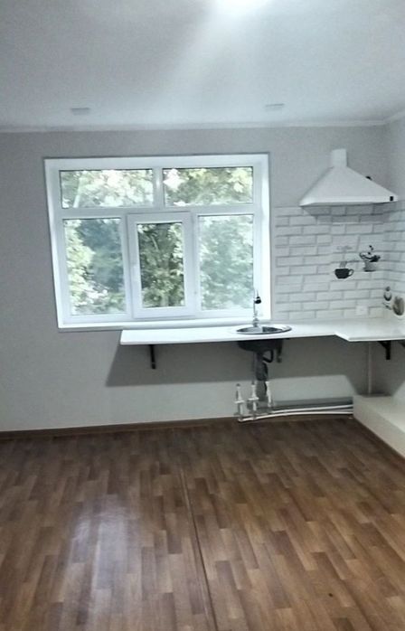 Продается 1-а комнатная на Ттз (Ориентир бешкапа Мечеть)