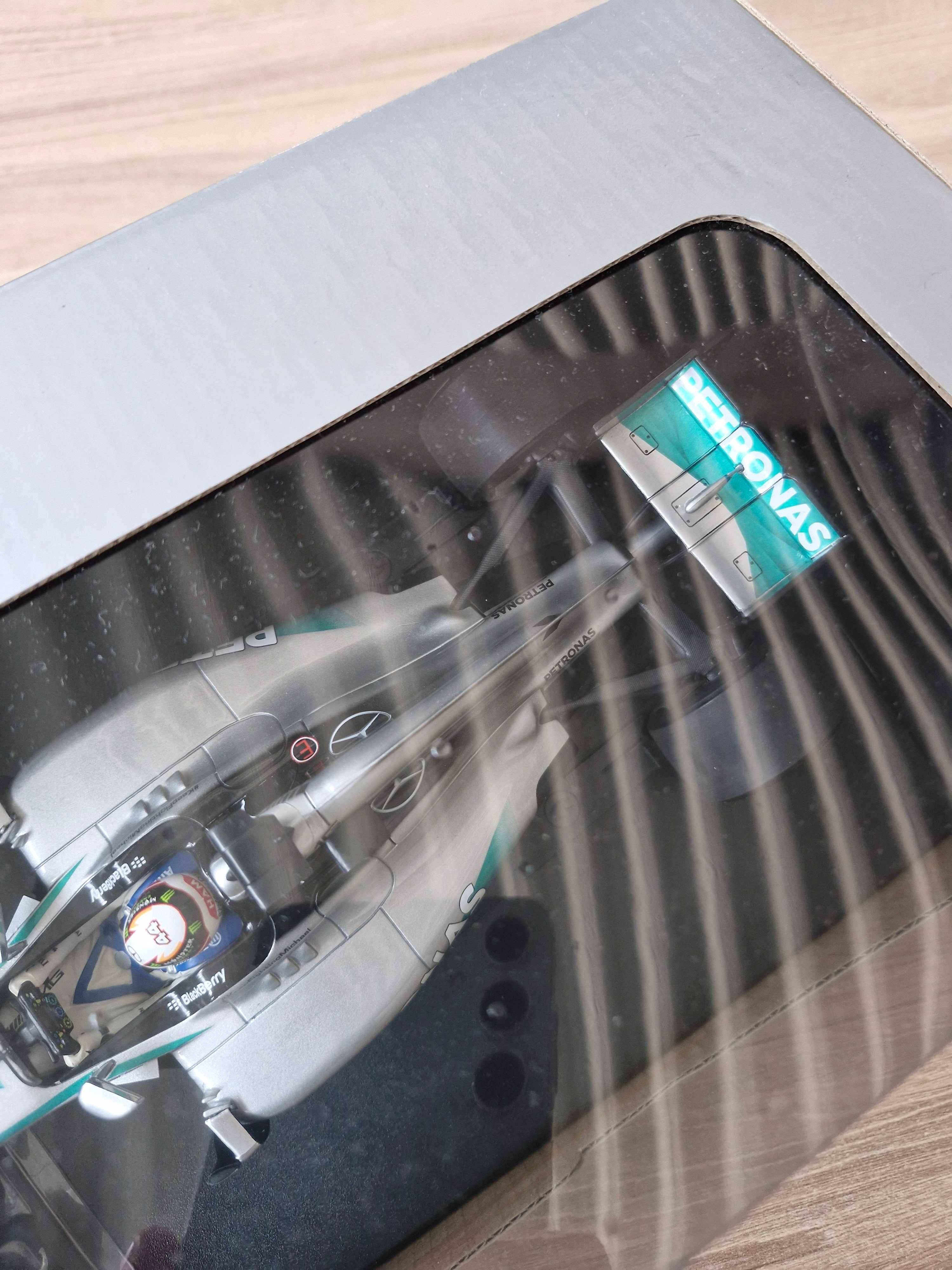Minichamp Mercedes F1 W05 World Champion Australia Hamilton 2014 1/18