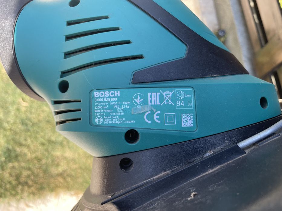 Trimmer Bosch electric pentru gazon