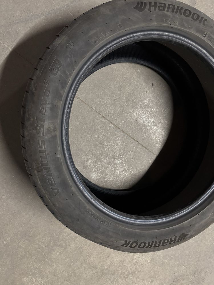 Hankook 255/45/19