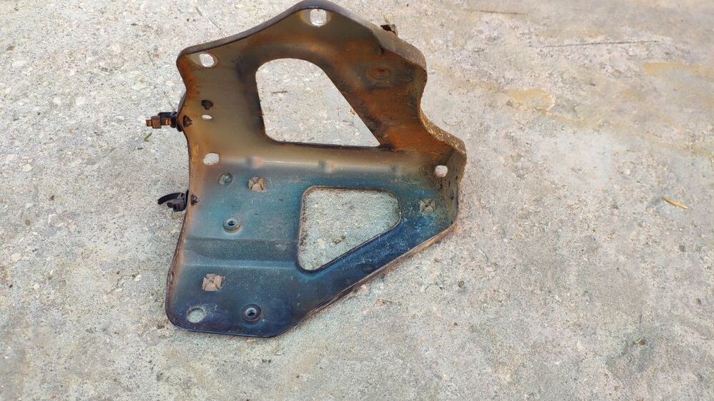 Държач броня предена задна фарове за Audi A6 4F 2005-2011 греди