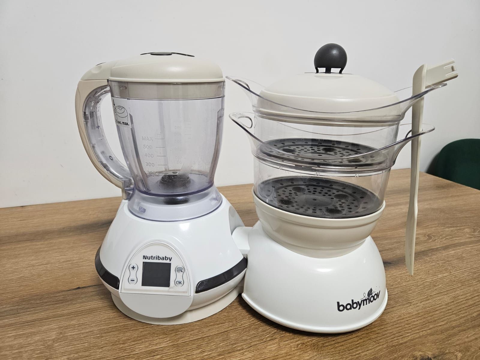 Robot multifuncțional cu abur nutribaby