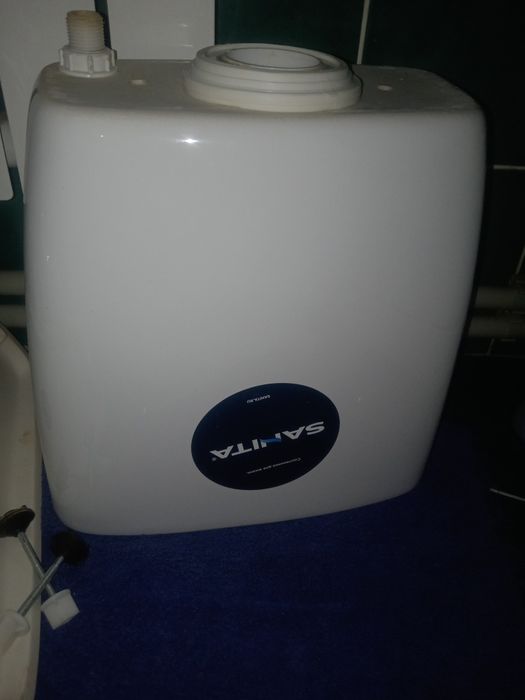 Продам бачок для туалета...