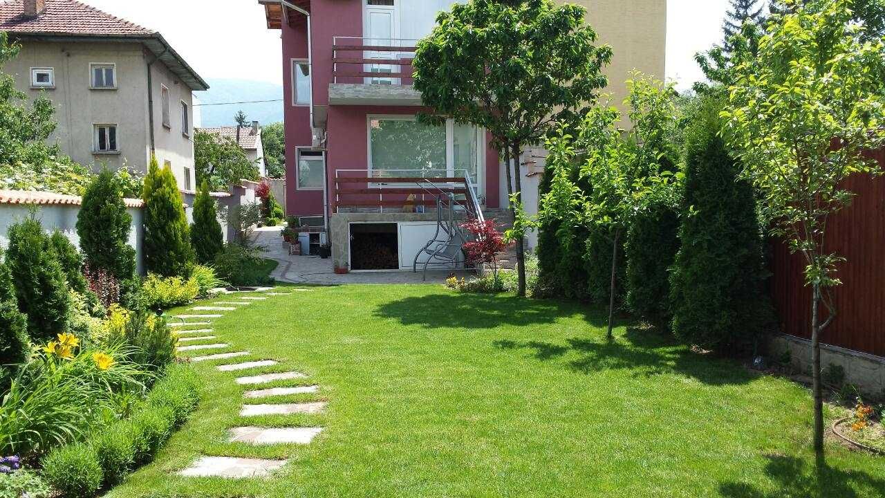Продава се Къща в София, Лозенец - 240 кв.м за 1625 €/кв.м - Снимка #1