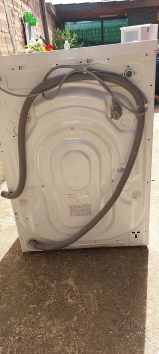 Пералня Hansa E8484401, 6кг