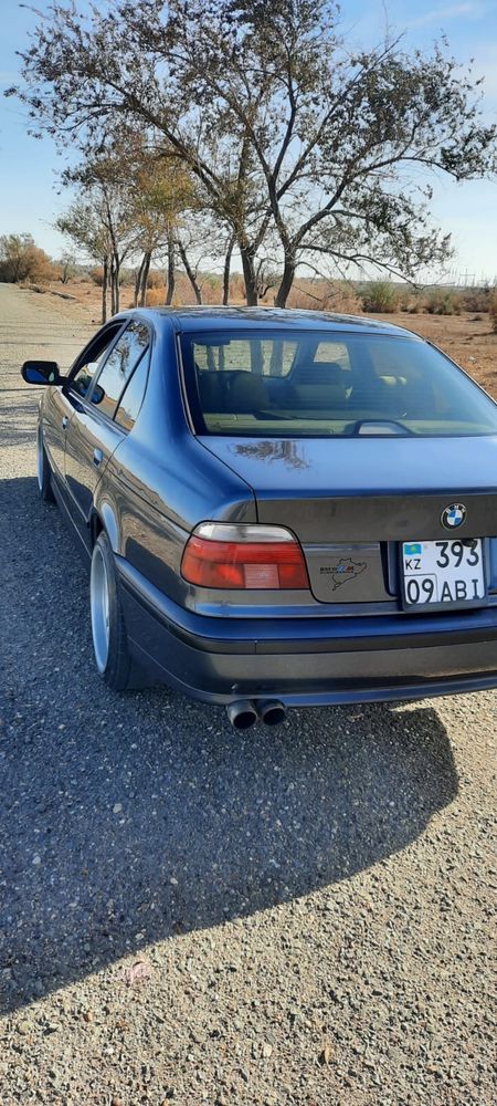 Продам BMW E39 528i.1998 год.