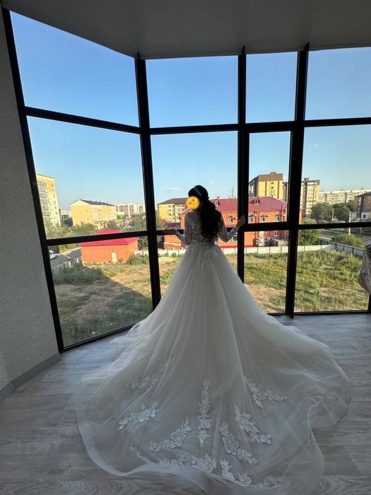 Свадебное платье