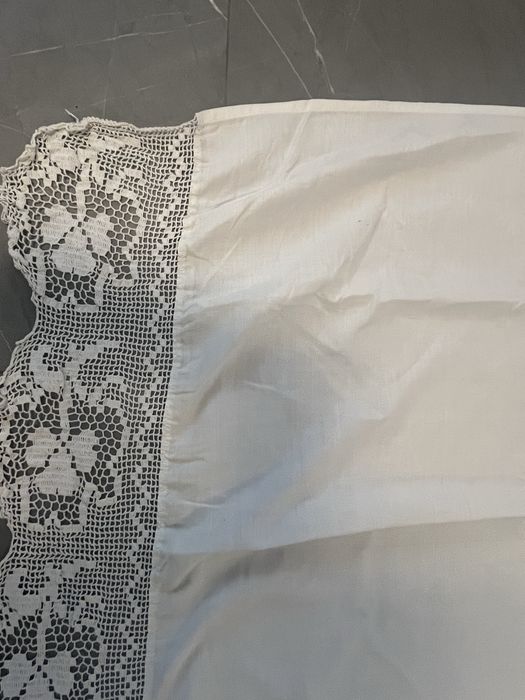 Cearsafuri traditionale cu dantela