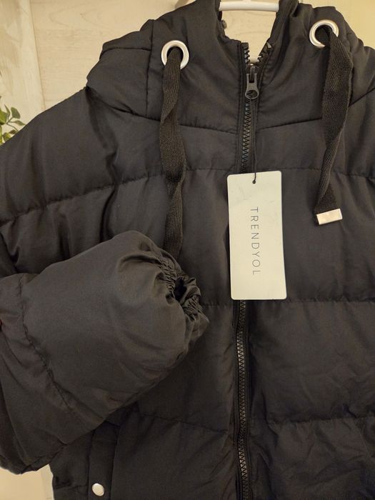 Чисто ново черно зимно яке
