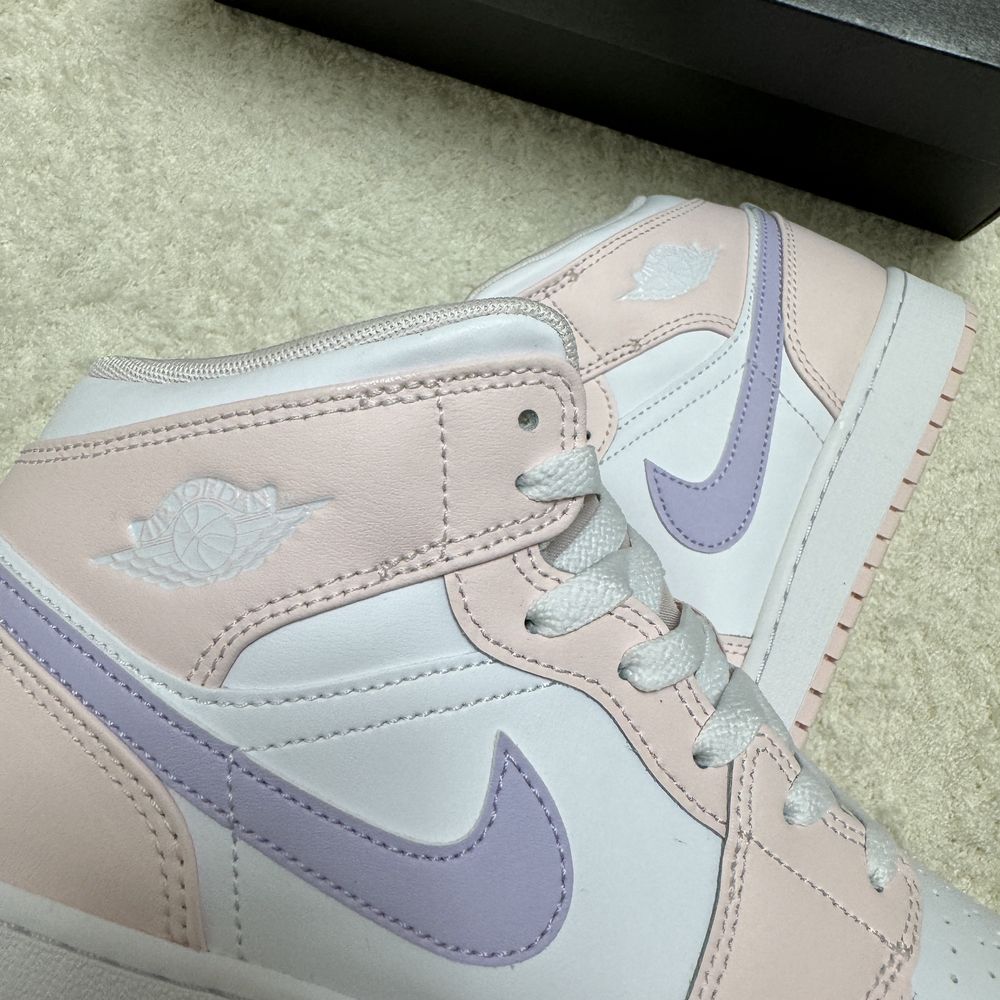 Jordan 1 Mid Pink Wash