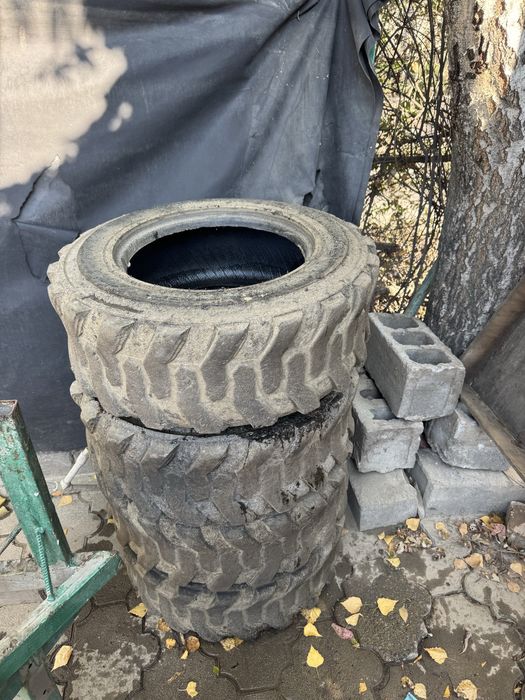 Шины спец техники, мини фронтальный пагрузчик, (бобкат)