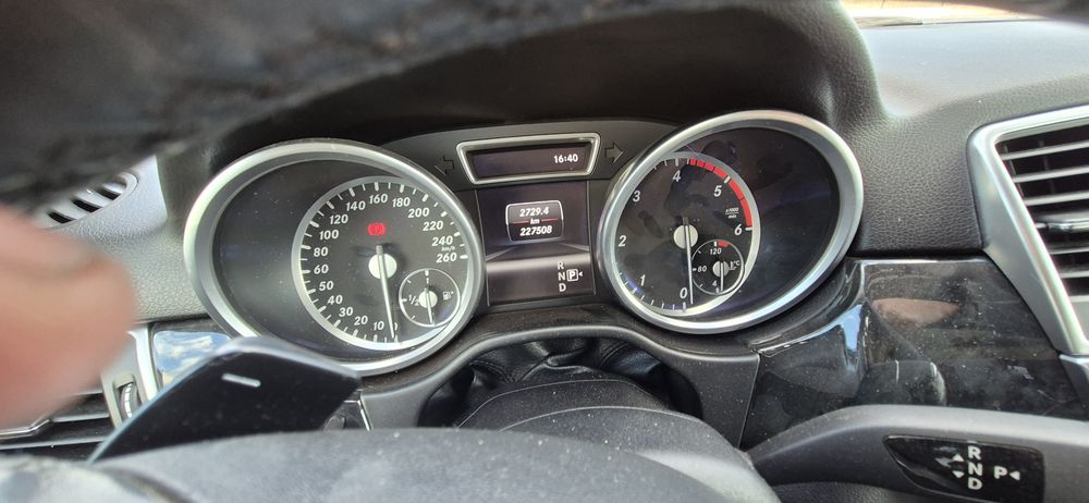 Мерцедес МЛ 350 БЛУТЕК