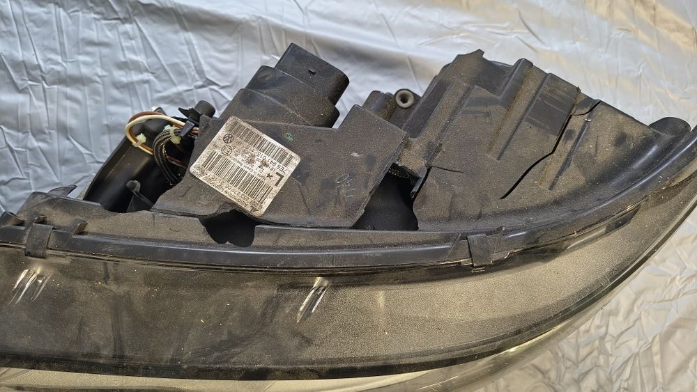 Faruri Volkswagen T5,2 sparte,drosere,becuri bi xenon