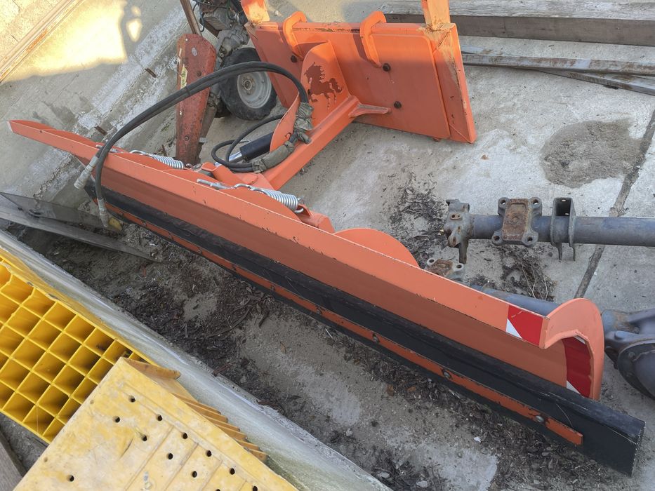 Vand lama deszapezire hidraulica  buldoexcavator, tractor