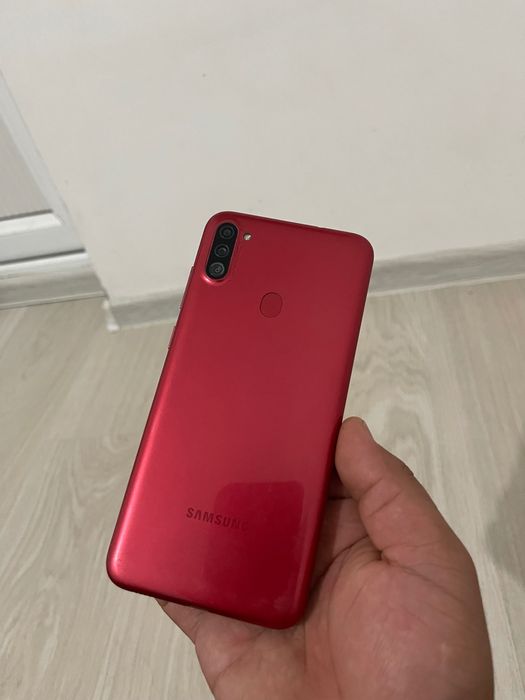Телефон Samsung A11