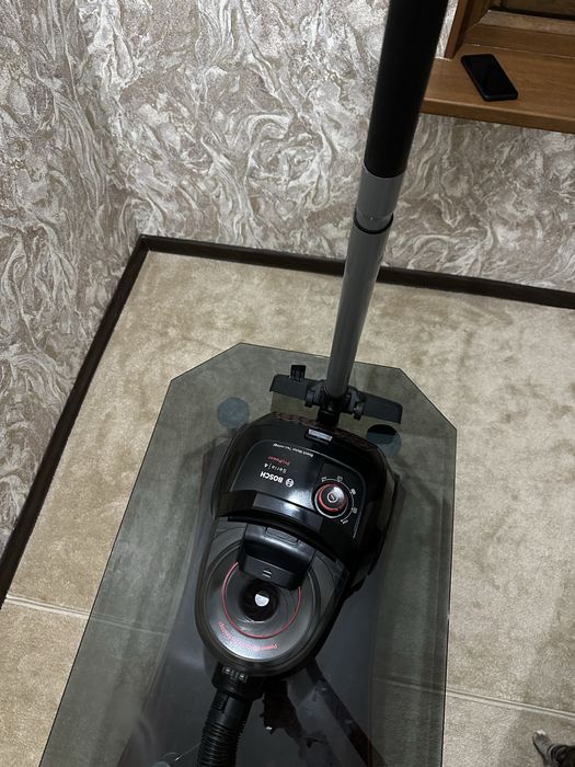 Пылесос Bosch в отличном состоянии plisos