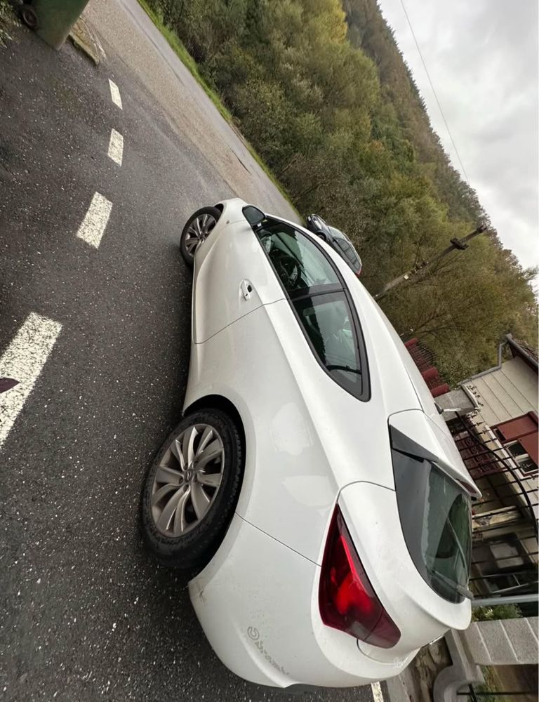 Opel Astra J GTC