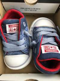 Pantofi Converse noi bebelusi primii pasi