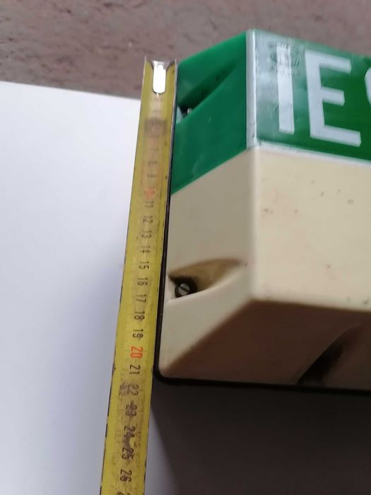 Lampa vintage ieșire