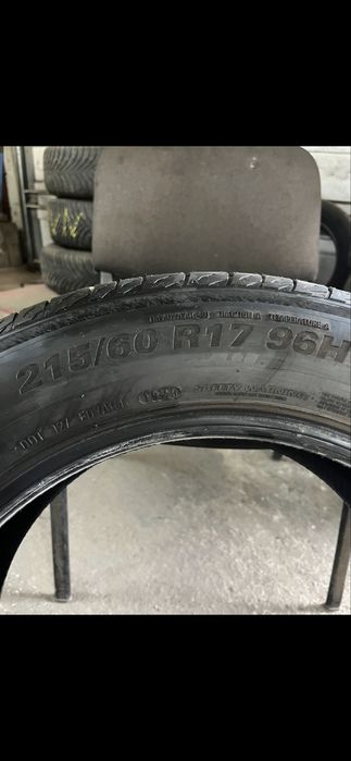 Vand anvelope de vara 215/60/17