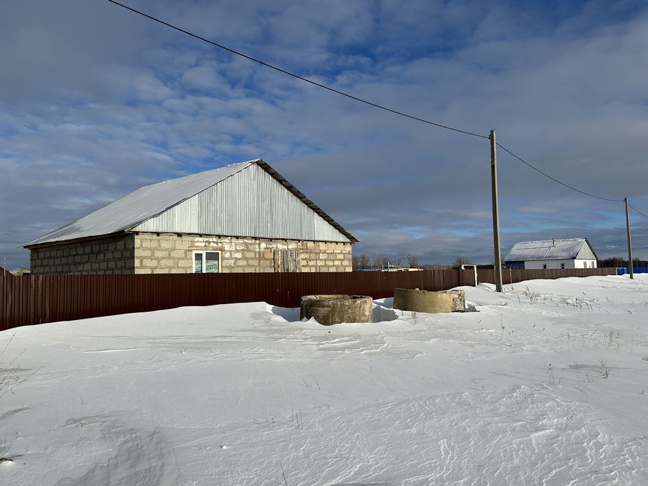 Продам участок 30 соток на участке есть недостроенный дом на 100 ка