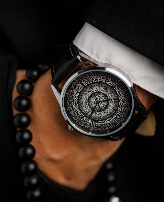 Продается часы кварцевые