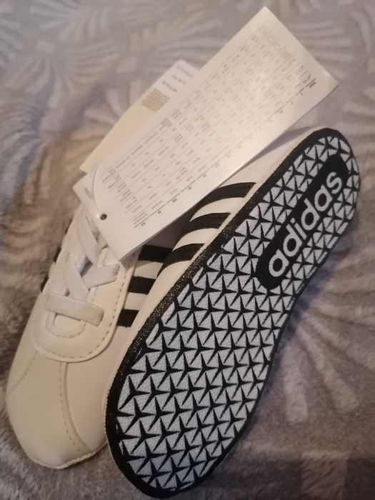 Меки обукви адидас