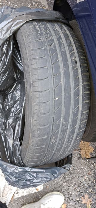 Vând cauciucuri All season  225 45 R19