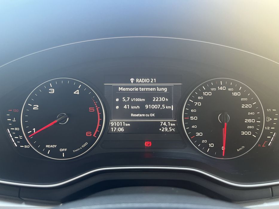 Vand Audi A4 B9, 2018