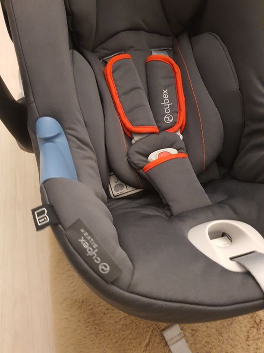Scoica auto pentru copii Cybex Silver ATON B2 I-SIZE Dark Grey