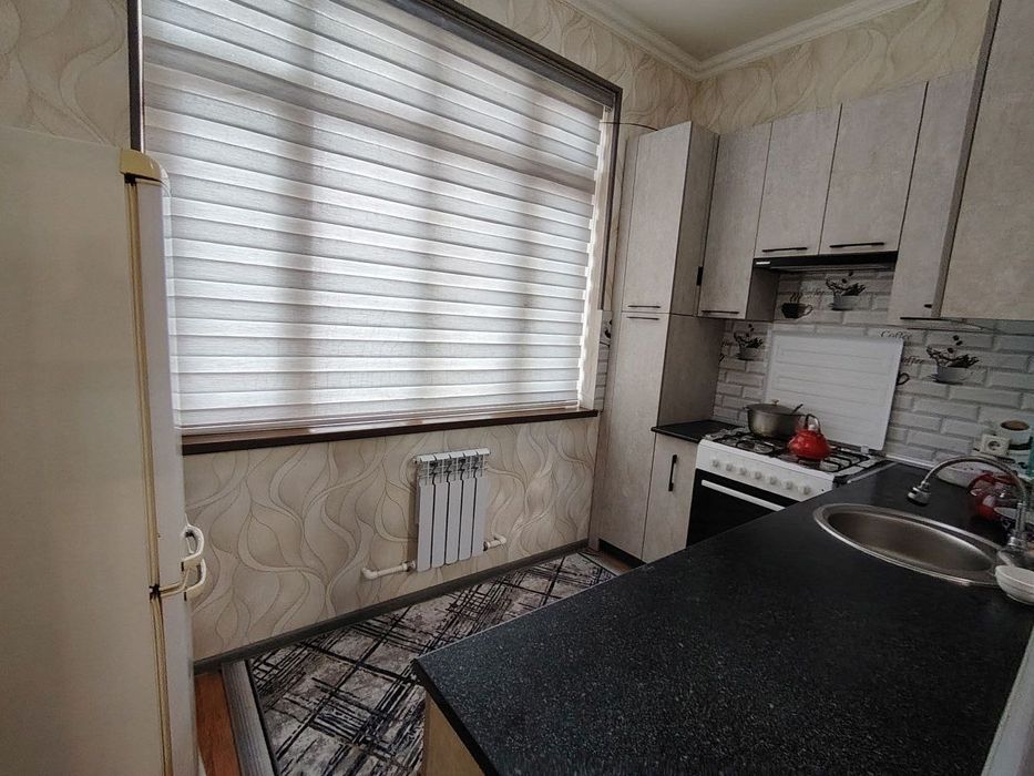 Arenda kvartira uchtepa  21 kvartalda 3-4/4/4 oilaga qizlaga