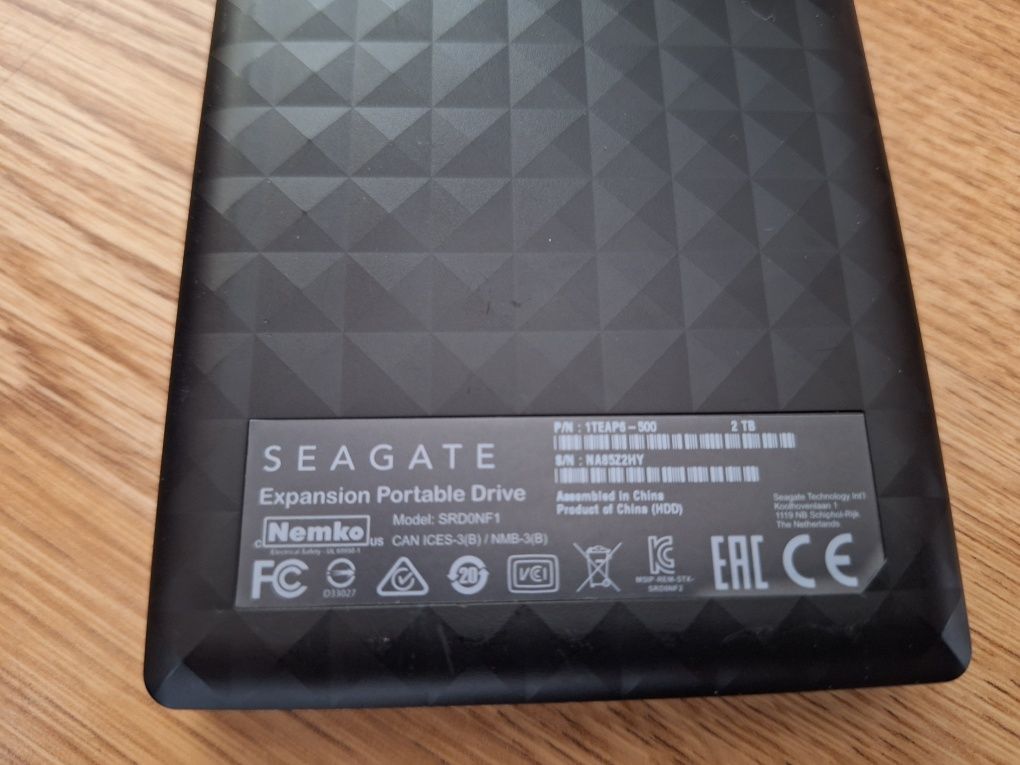 Seagate Expansion 2TB - външен хард диск