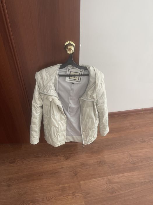 Осенне-весенняя куртка