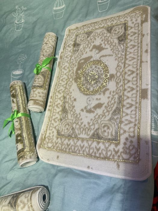 продам палас той бастар размер 80\47 , поупала для свадьбы ,осталось