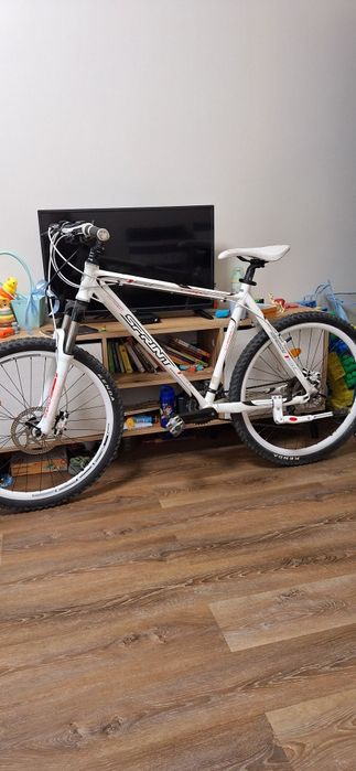 Велосипед sprint carrera v 26цола