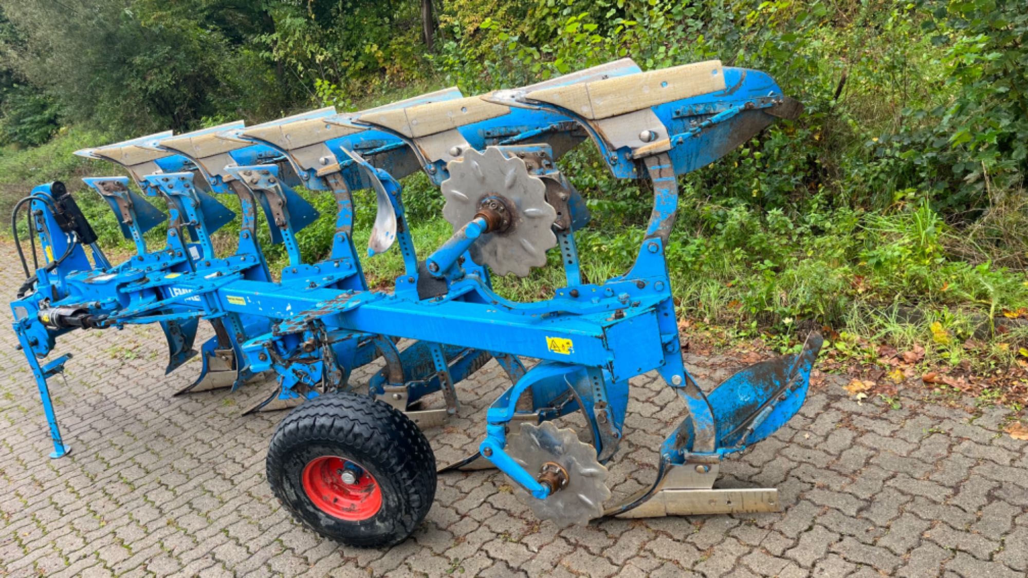 Lemken Europal 8 . Claas, Case, John Deere, Belarus tortadi