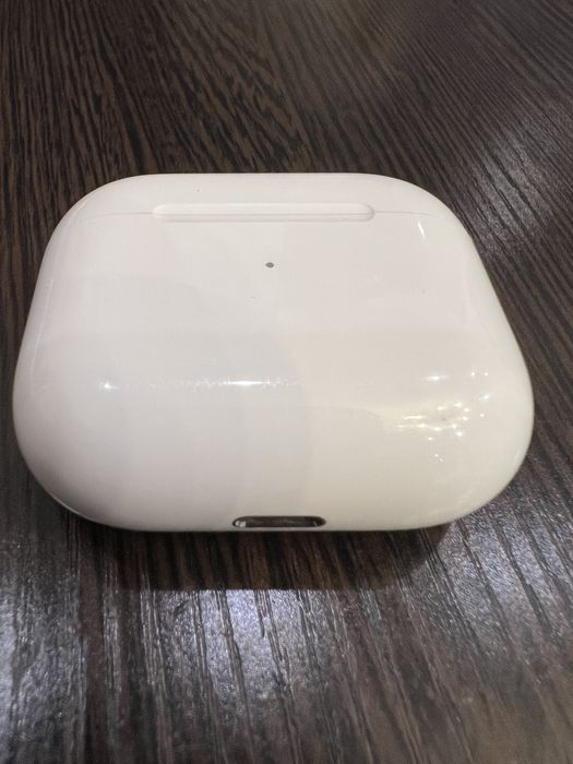 кейс AirPods a2566
