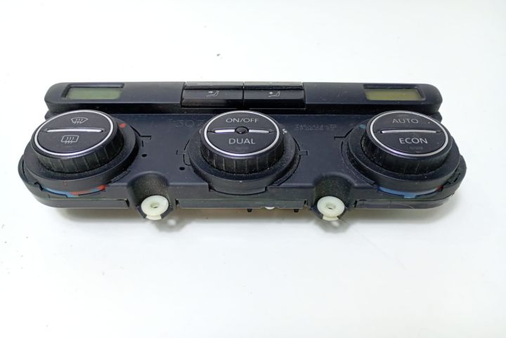 Panou  climatronic 74641470 Volkswagen VW Golf a 5-a generatie