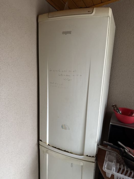 Toate 3 !Lada frigirifica si frigider