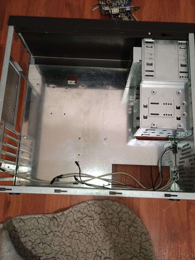 Компютърна кутия prestigio