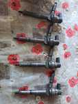 Vând alternator și injectoare