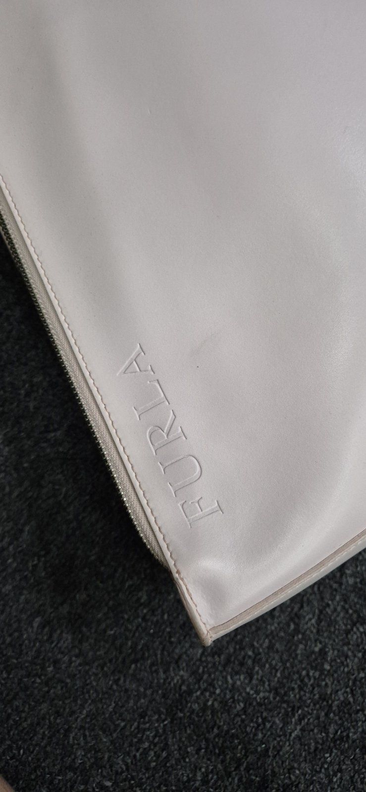 Розова дамска чанта Furla